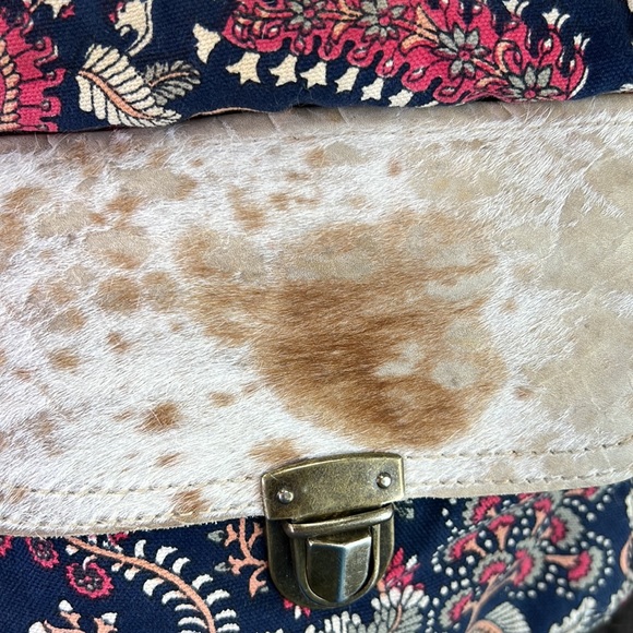 ⭐️Myra Bag crossbody messenger purse floral blue pink furl flap pocket leather - Picture 6 of 10